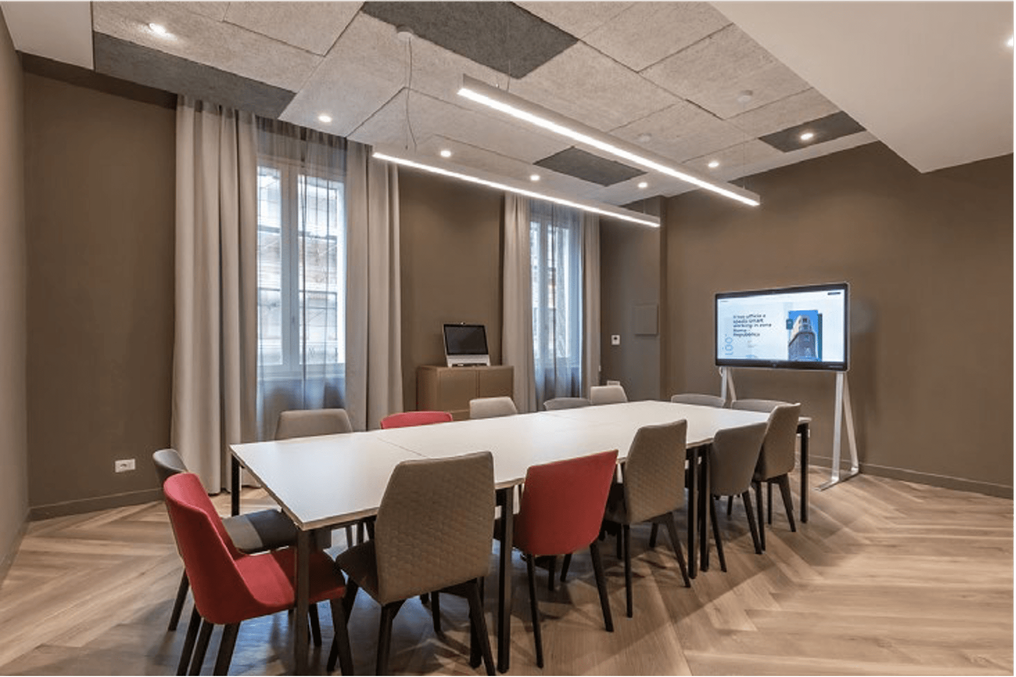 Solution - meeting room-min